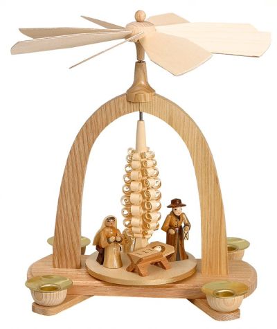 Tischpyramide natur