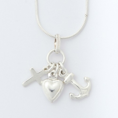 Kette mit Anhänger Kreuz/Herz/Anker
